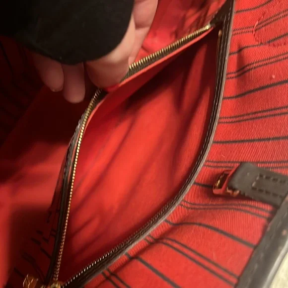 Louis Vuitton Neverfull MM - Picture 8 of 14